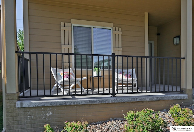 17457 Ames Ave, Omaha, NE 68116 - view of balcony