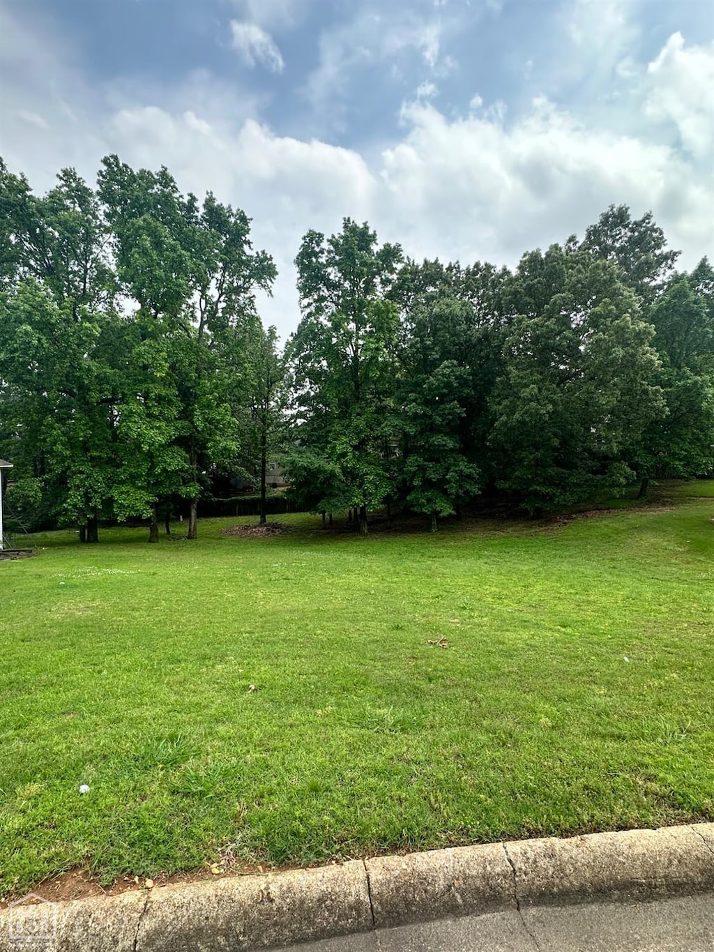 2005 Stillwater Dr, Jonesboro, AR 72404