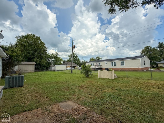 207 11th St, Marked Tree, AR 72365 - view of yard