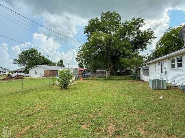 207 11th St, Marked Tree, AR 72365 - view of yard
