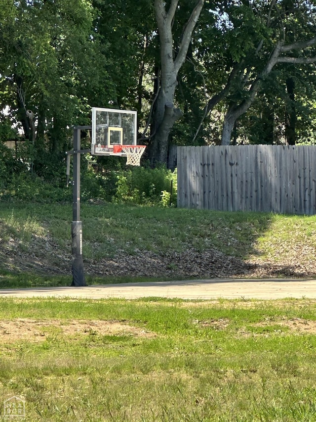 105 Brayden Ln, Brookland, AR 72417 - view of basketball court