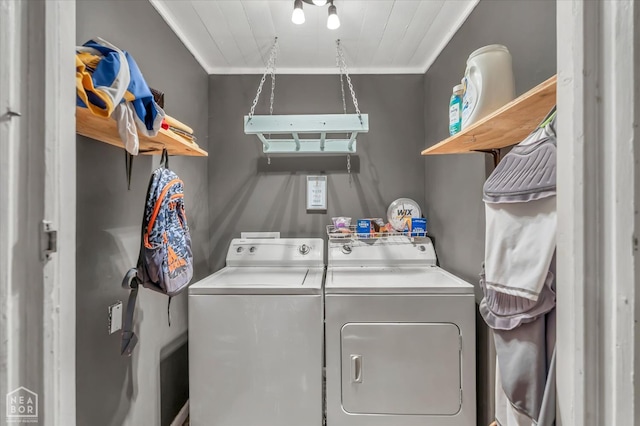 316 SE 2nd St SE, Walnut Ridge, AR 72476 - washroom featuring washing machine and dryer and ornamental molding