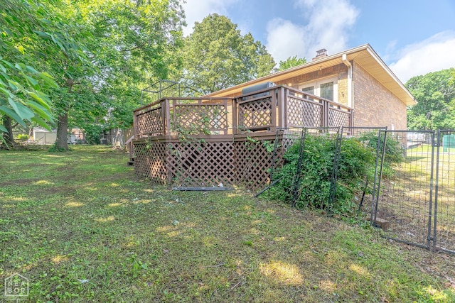 812 Glendale St, Jonesboro, AR 72401 - view of yard with a deck