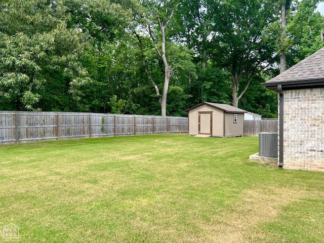 5204 Bridger Park Ct, Jonesboro, AR 72405 - fenced backyard with a shed