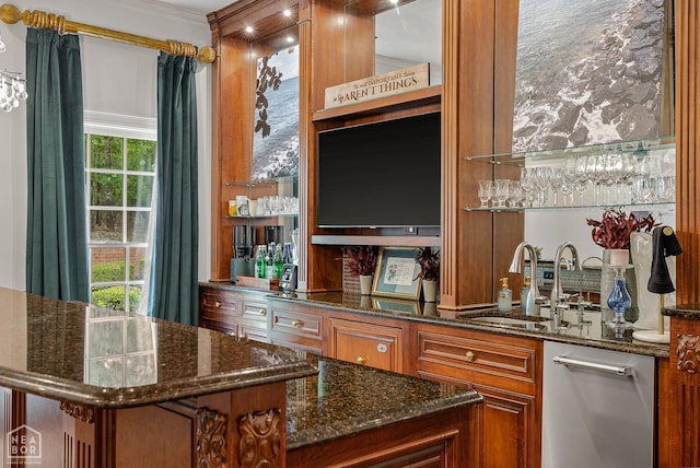 3500 Big Creek Cv, Jonesboro, AR 72404 - indoor wet bar with stainless steel dishwasher and ornamental molding