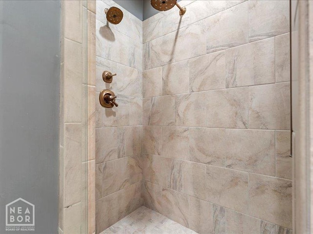 1005 Fairway, Jonesboro, AR 72401 - bathroom with a tile shower