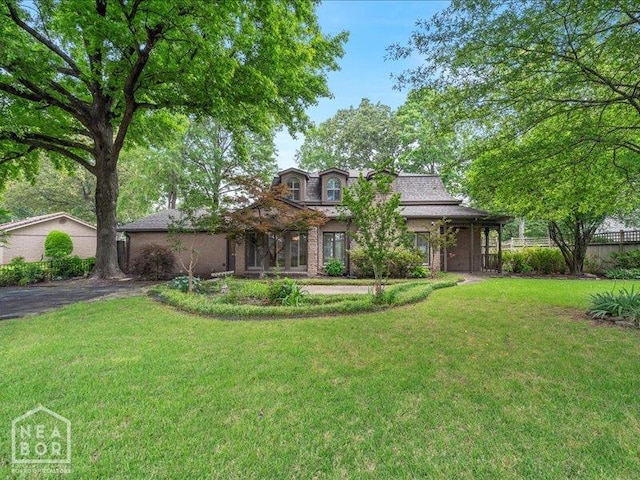 1005 Fairway, Jonesboro, AR 72401 - view of front facade featuring a front yard