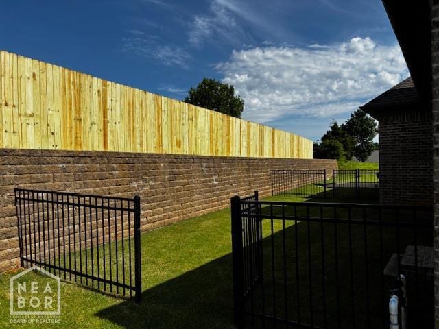 4228 Villa Cv, Jonesboro, AR 72405 - view of yard with a gate