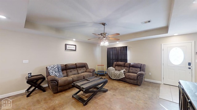 334 Linda St, Bono, AR 72416 - living area featuring visible vents, baseboards, a raised ceiling, a ceiling fan, and recessed lighting