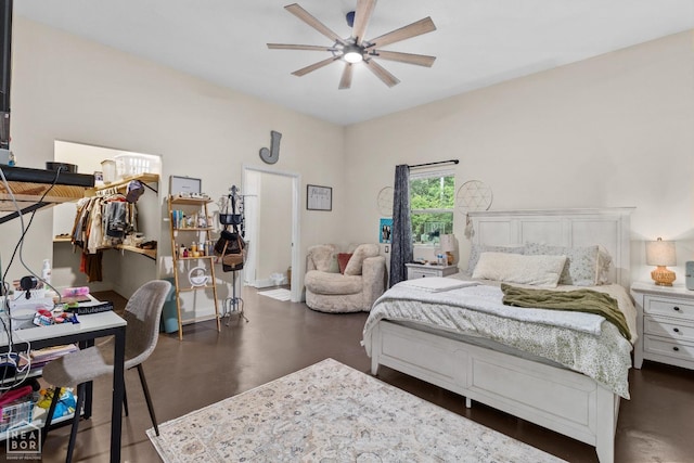 bedroom featuring ceiling fan