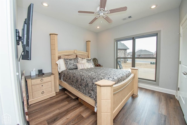 bedroom featuring baseboards, recessed lighting, a ceiling fan, dark wood-type flooring, and visible vents