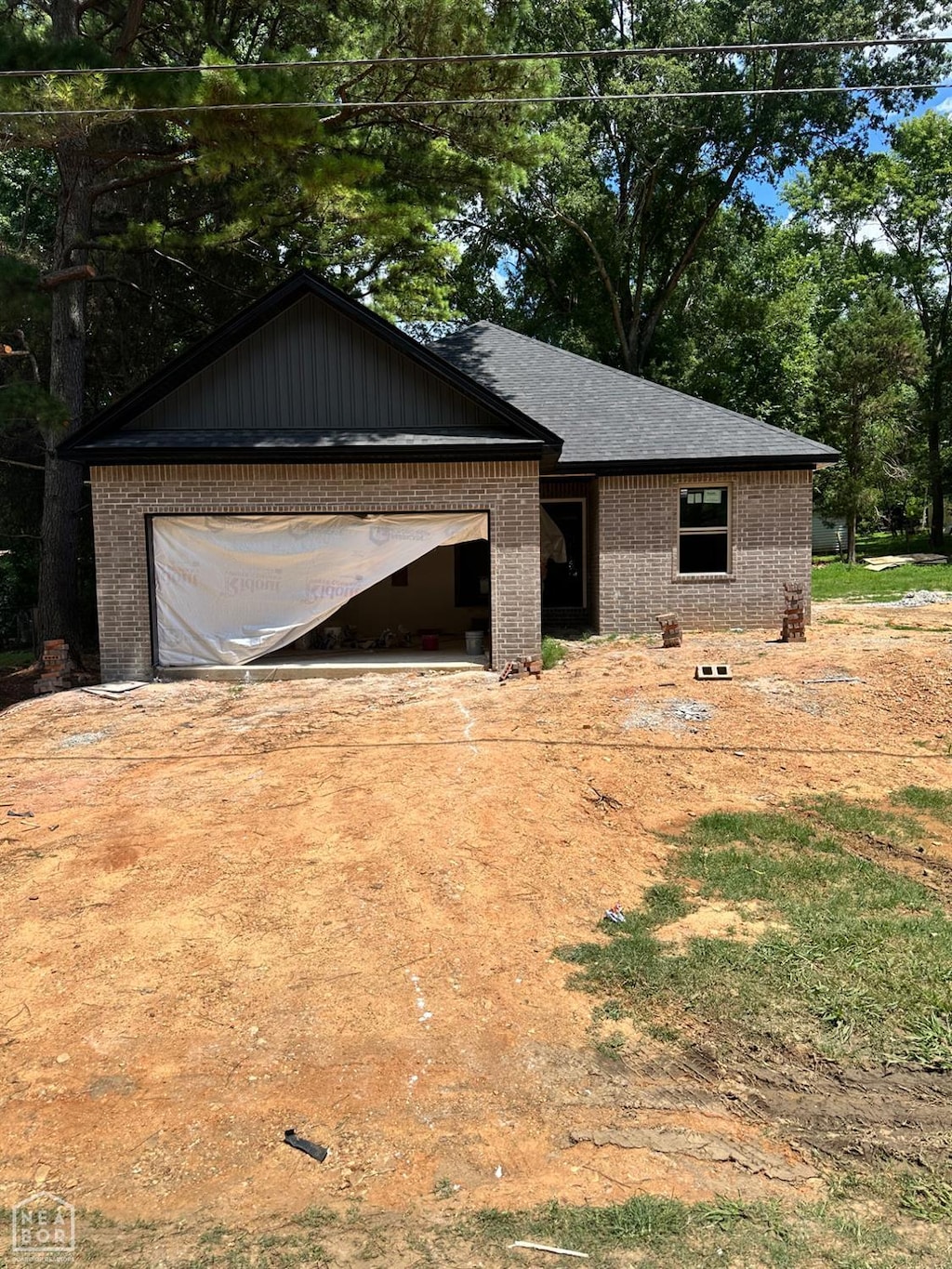 918 Mays Rd, Jonesboro, AR 72405 - garage with driveway
