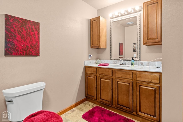 330 Greene 730th Rd, Paragould, AR 72450 - half bathroom with vanity and toilet