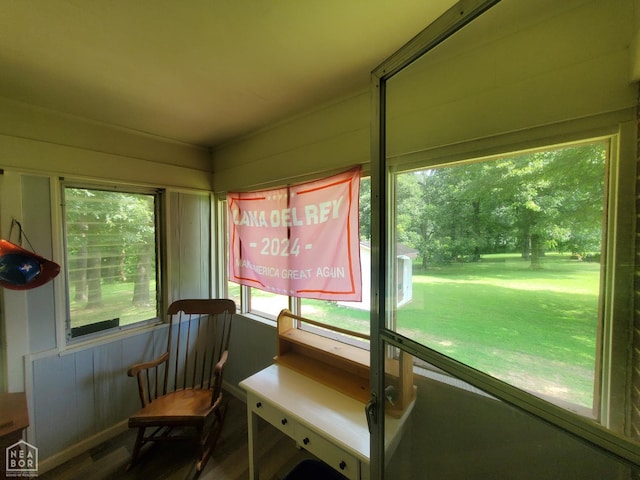 691 Crestline Dr, Piggott, AR 72454 - view of sunroom