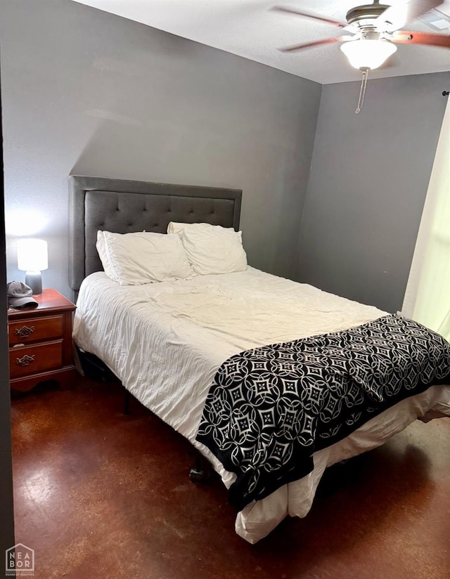 415 NW 3rd St, Walnut Ridge, AR 72476 - bedroom featuring ceiling fan