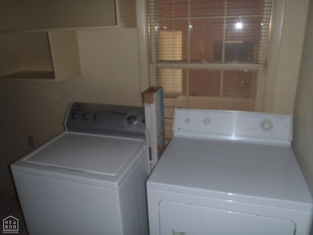 4 Virginia Rd, Newport, AR 72112 - washroom with washing machine and clothes dryer