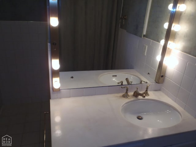 4 Virginia Rd, Newport, AR 72112 - bathroom featuring vanity and tile walls