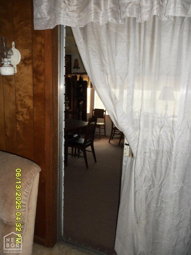 2805 Robinson St, Newport, AR 72112 - below grade area with carpet flooring