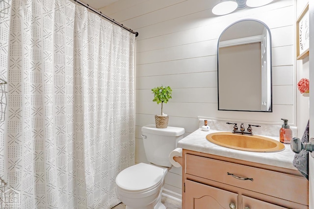 13326 Dixie Ln, Trumann, AR 72472 - full bathroom featuring vanity and a shower with shower curtain
