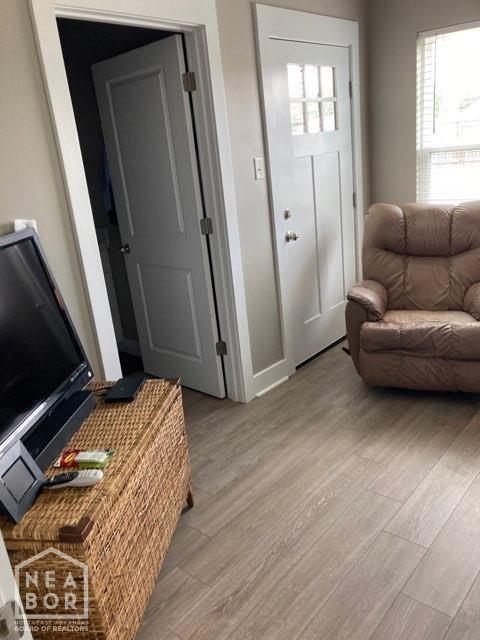 3620 Leafy Pass, Jonesboro, AR 72404 - living area featuring light wood finished floors