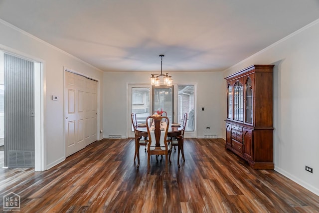 dining room with baseboards, visible vents, and dark wood-type flooring