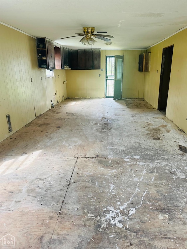 315 Arrington St, Newport, AR 72112 - spare room featuring crown molding and a ceiling fan