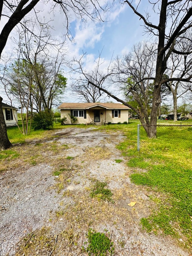 315 Arrington St, Newport, AR 72112 - photo 32
