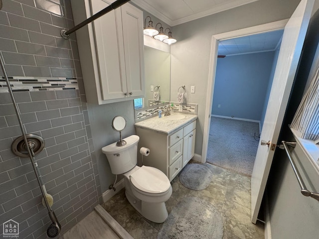 937 Homecrest Dr, Piggott, AR 72454 - bathroom featuring ornamental molding, vanity, and tiled shower