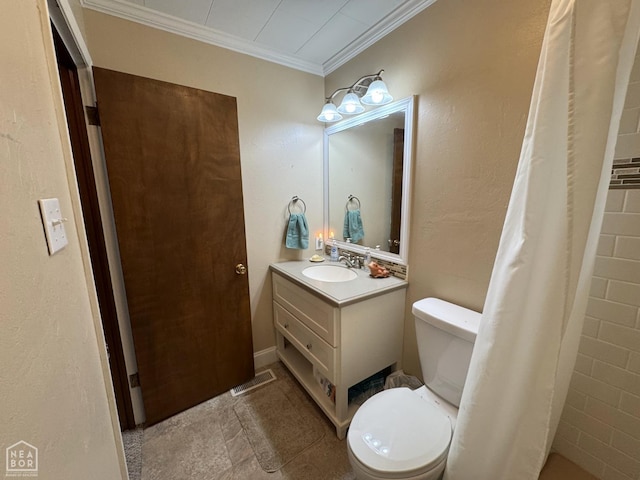937 Homecrest Dr, Piggott, AR 72454 - bathroom with vanity, ornamental molding, and a shower with curtain