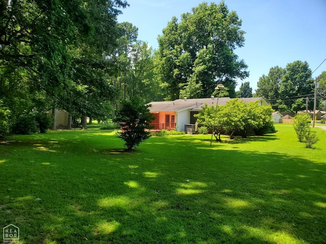 937 Homecrest Dr, Piggott, AR 72454 - view of grassy yard