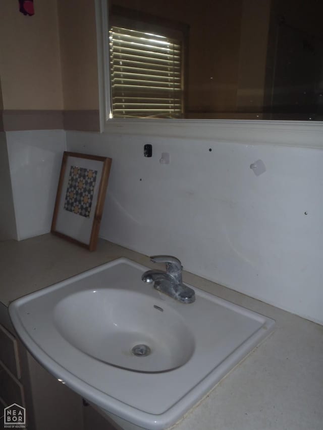 545 E Raney Ave, Mccrory, AR 72101 - bathroom with a sink
