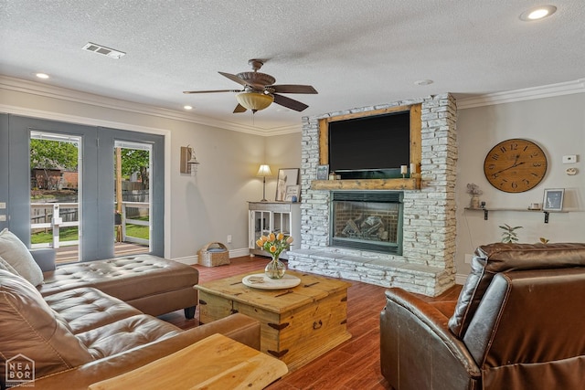 1616 Neely Rd, Jonesboro, AR 72404 - living area with visible vents, baseboards, a ceiling fan, and wood finished floors