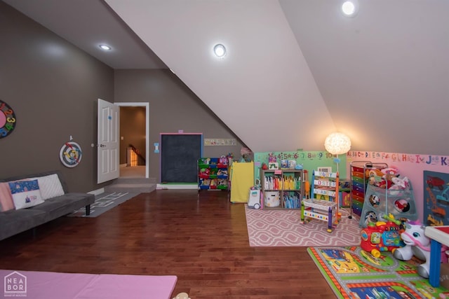 rec room featuring recessed lighting and wood finished floors