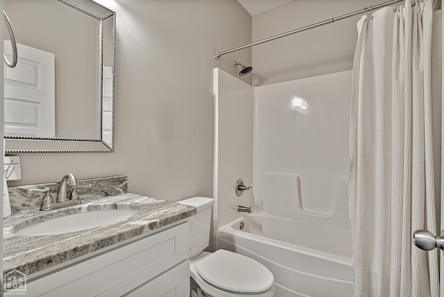 3604 Fieldstone Dr, Paragould, AR 72450 - bathroom featuring shower / bath combo with shower curtain and vanity