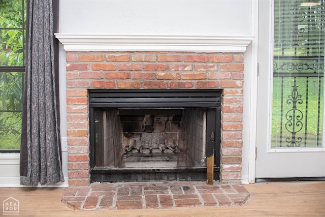 2209 Greensboro Rd, Jonesboro, AR 72405 - detailed view of a brick fireplace