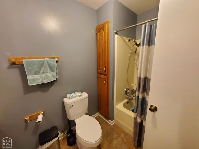 800 Hilltop Dr, Piggott, AR 72454 - full bathroom with toilet, tile patterned floors, and shower / tub combo with curtain