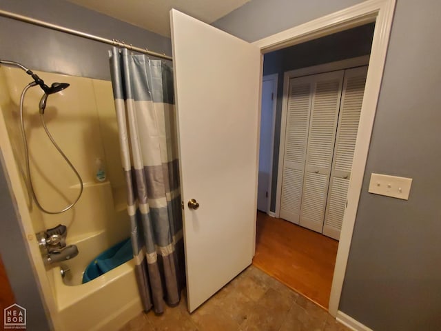 800 Hilltop Dr, Piggott, AR 72454 - full bathroom with shower / tub combo