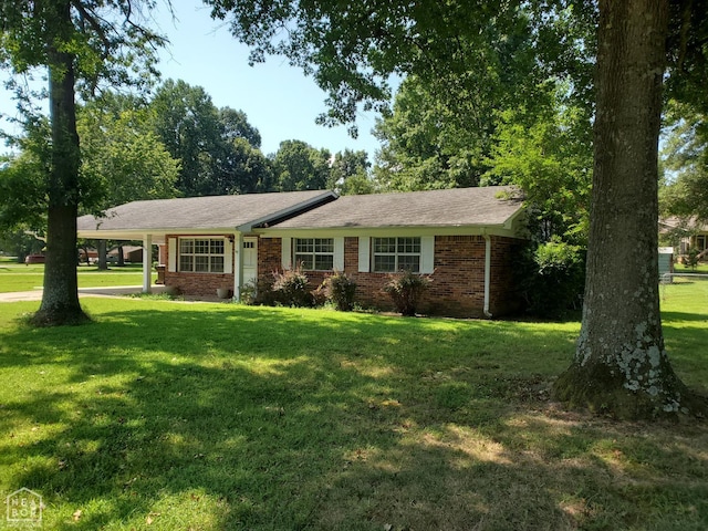 980 Homecrest Dr, Piggott, AR 72454 - photo 2