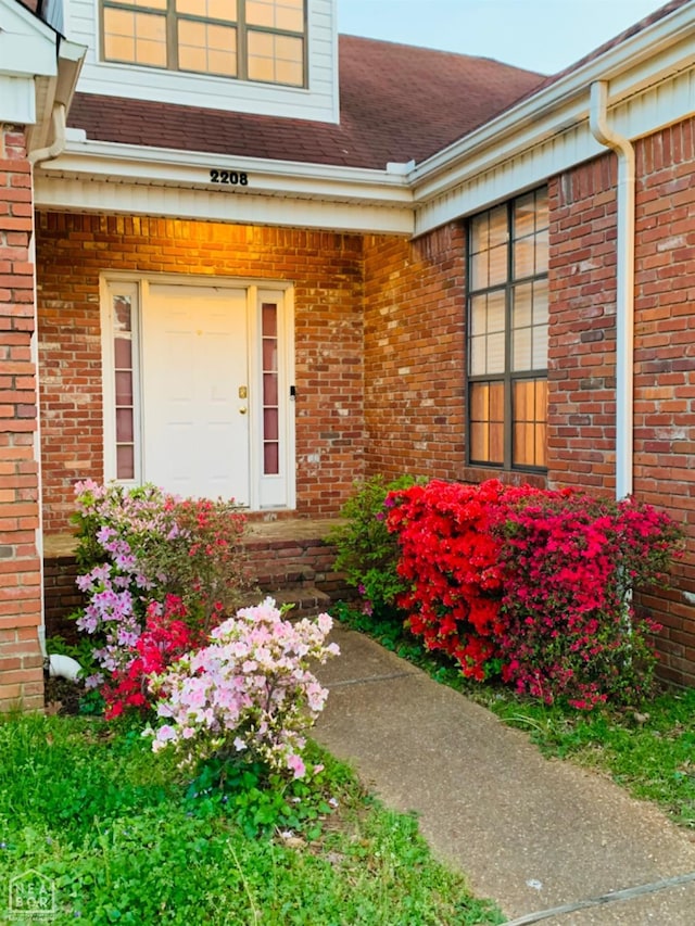2208 John Cir, Newport, AR 72112 - entrance to property with brick siding