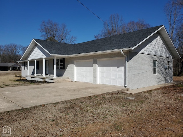 1017 Homecrest Dr, Piggott, AR 72454