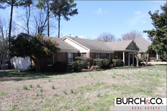1805 Covey Dr, Jonesboro, AR 72404 - ranch-style home featuring a front yard