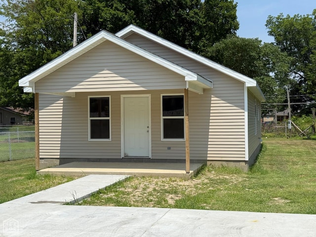 704 N Ozark St, Trumann, AR 72472 - view of bungalow-style house