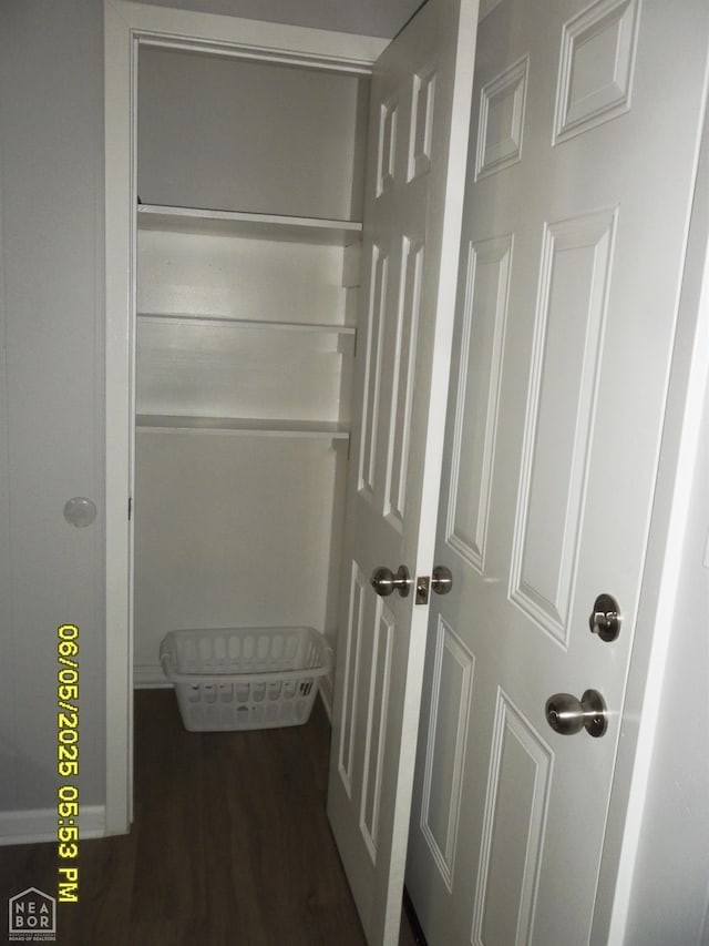 404 Logan St, Newport, AR 72112 - view of closet