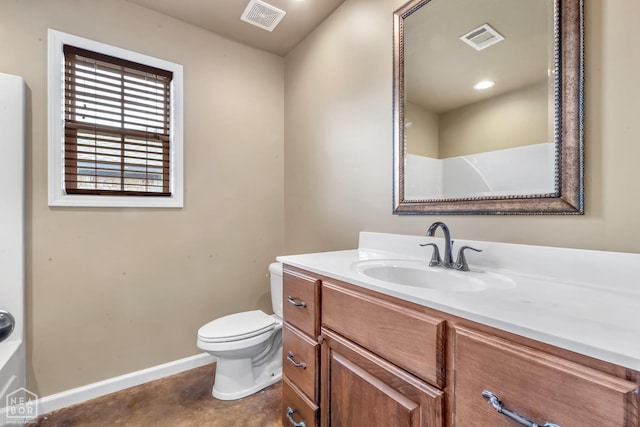 398 Wildwood Pt, Jonesboro, AR 72405 - bathroom featuring toilet, baseboards, visible vents, and vanity