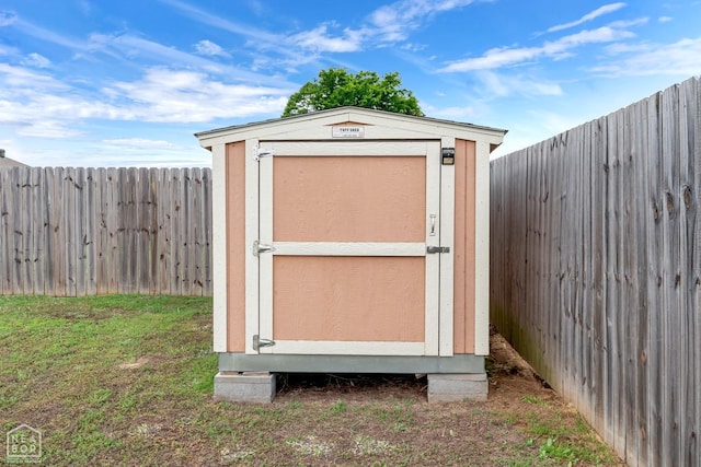 398 Wildwood Pt, Jonesboro, AR 72405 - view of shed featuring a fenced backyard