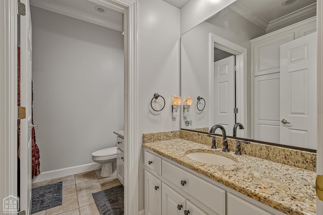 3821 Pebble Beach Dr, Jonesboro, AR 72404 - bathroom featuring crown molding, vanity, baseboards, toilet, and stone finish floors