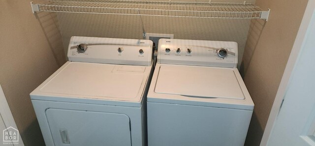 18 Brookland St, Brookland, AR 72417 - washroom featuring independent washer and dryer and laundry area