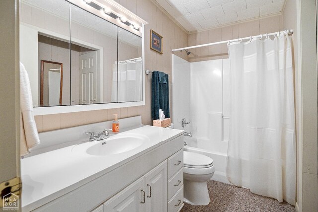 1303 Magnolia Ave, Walnut Ridge, AR 72476 - full bathroom with shower / bath combination with curtain, vanity, crown molding, and toilet