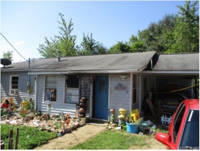 view of single story home