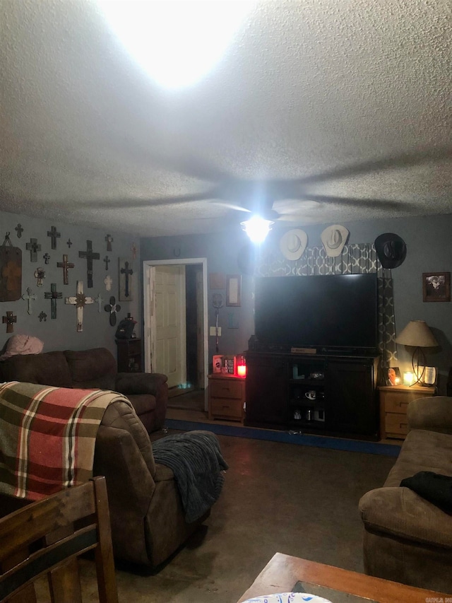 living room with a textured ceiling and carpet